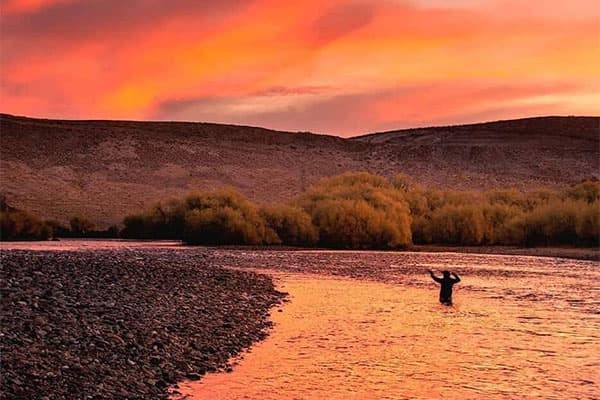 Fly fishing in the Manso River